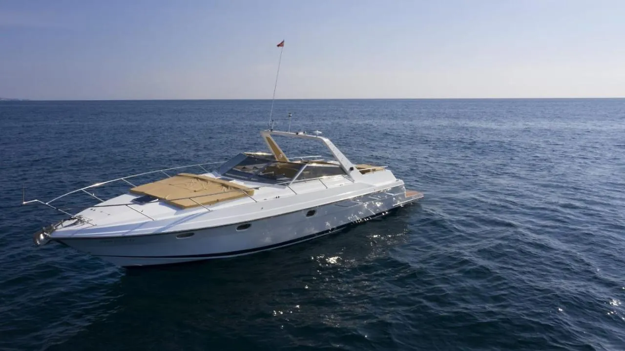 Alojamiento En Barco location